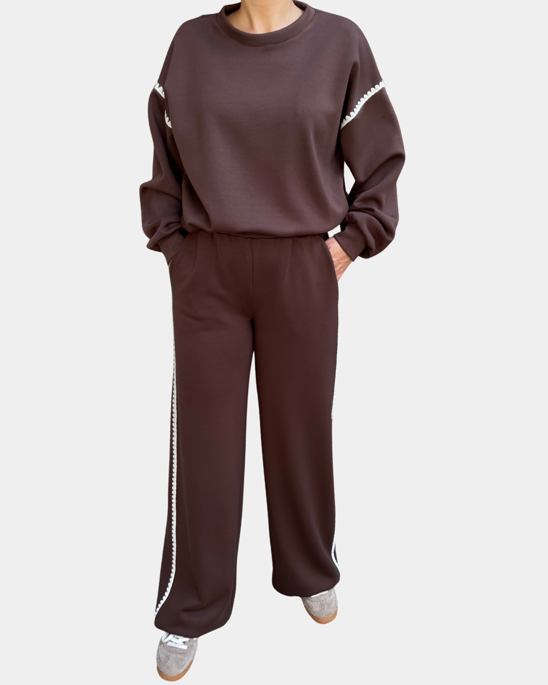 Set brown