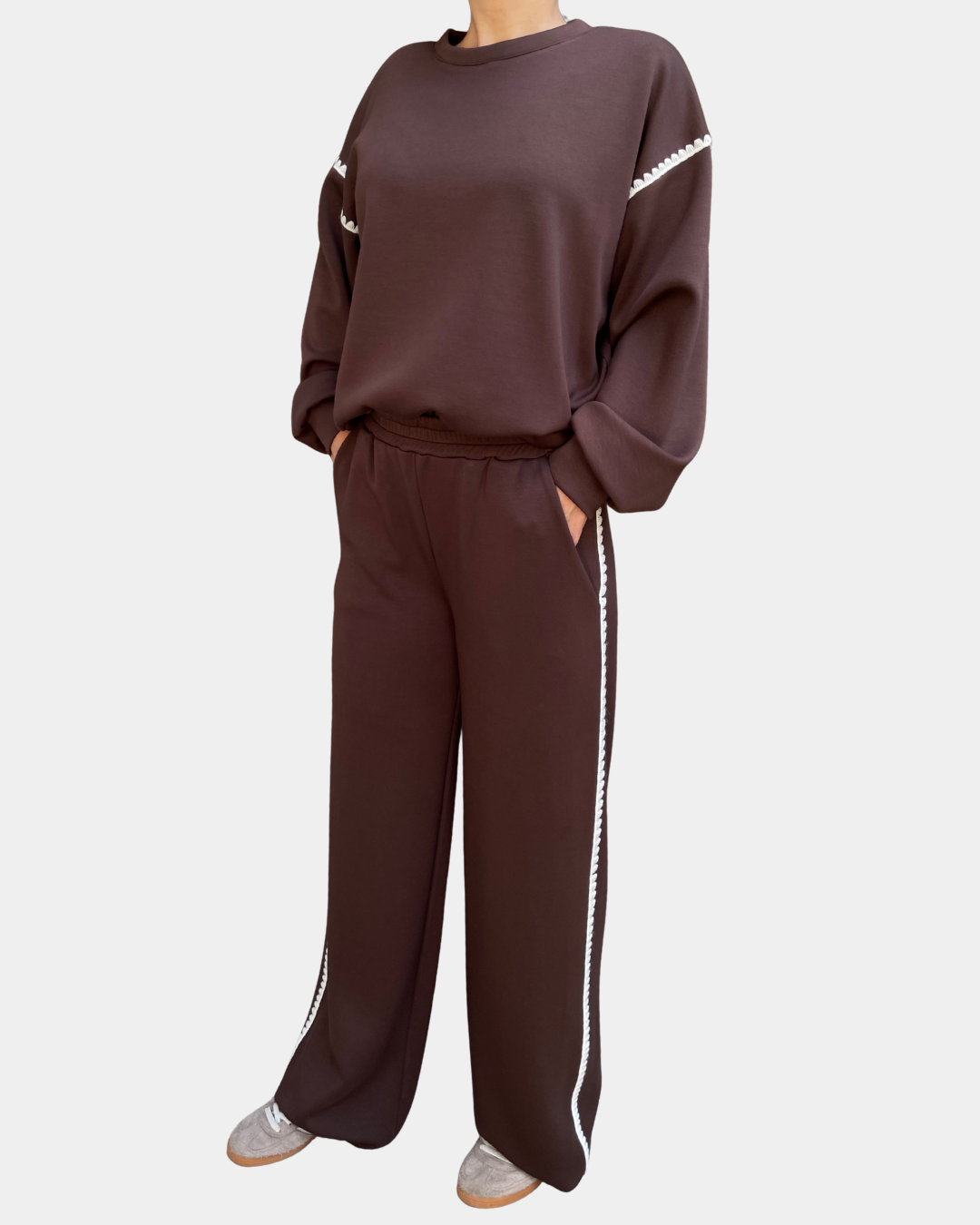 Set brown