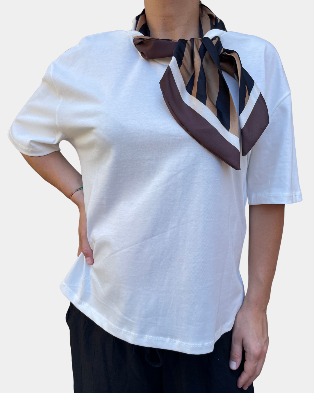 T-shirt foulard