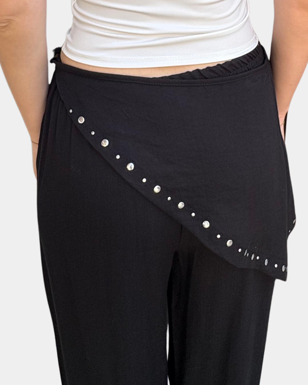 Pantalone borchie