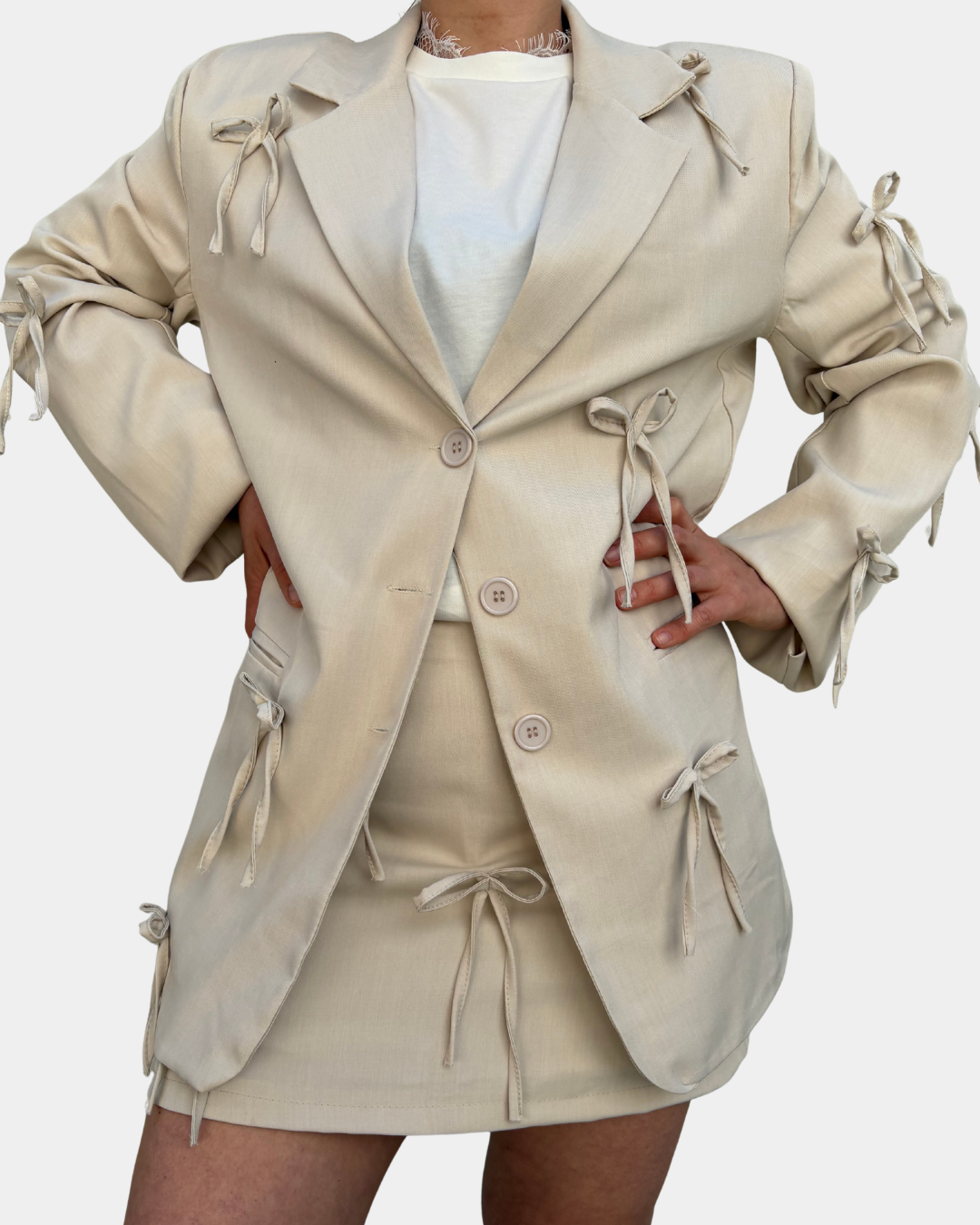 Completo fiocchi beige